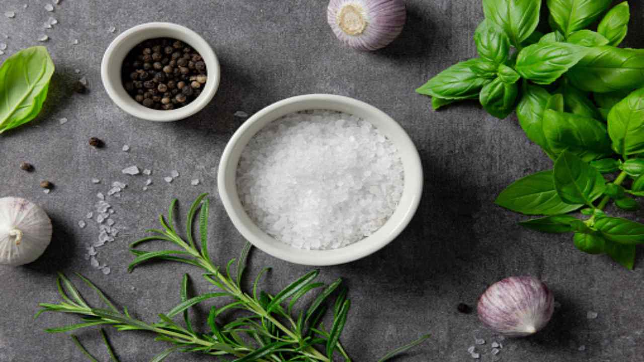 Meno sale al giorno per scongiurare ictus e infarti (pixabay) cilentolibe.com 270822