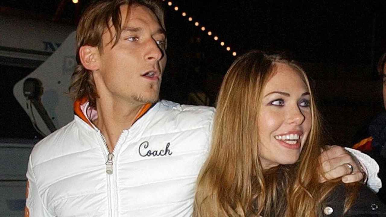 Totti e Ilary felici - www.cilentolive.com