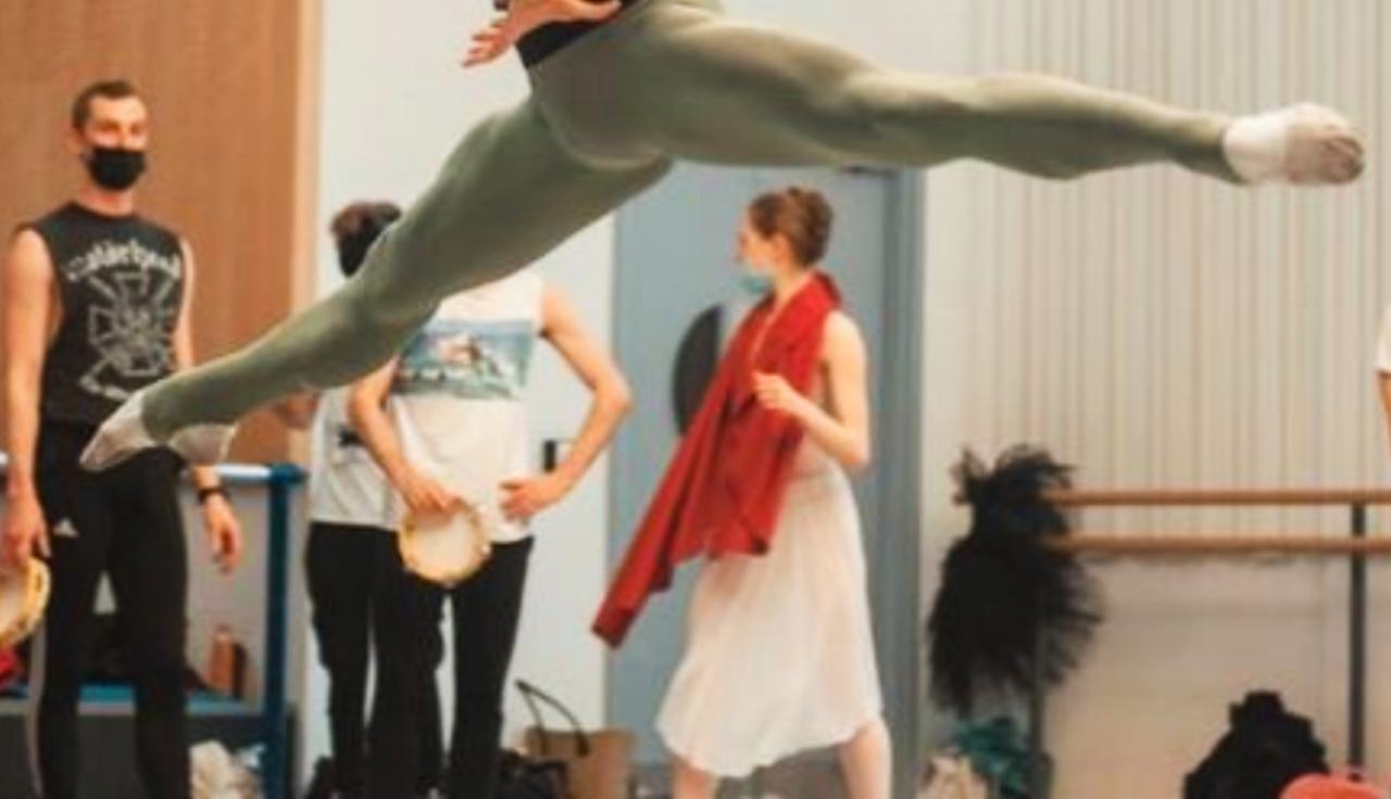 Ballerino onlyfans - www.cilentolive.com