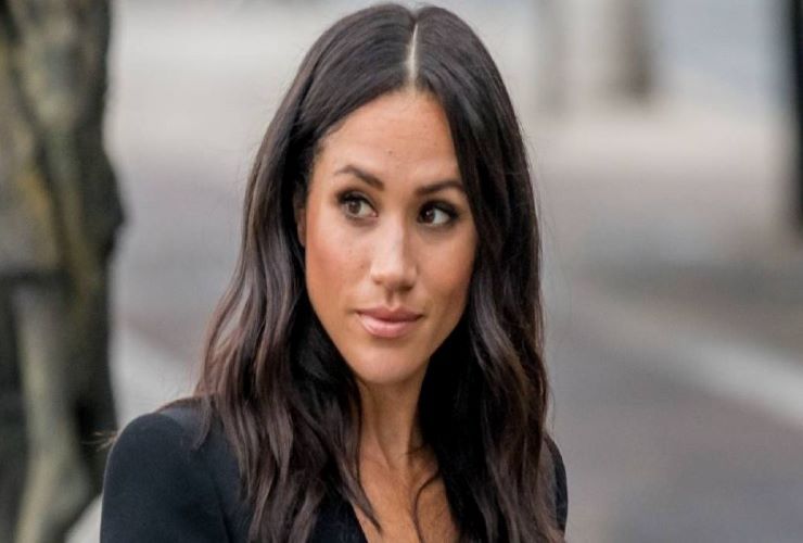 Meghan Markle e il microfono - www.cilentolive.com