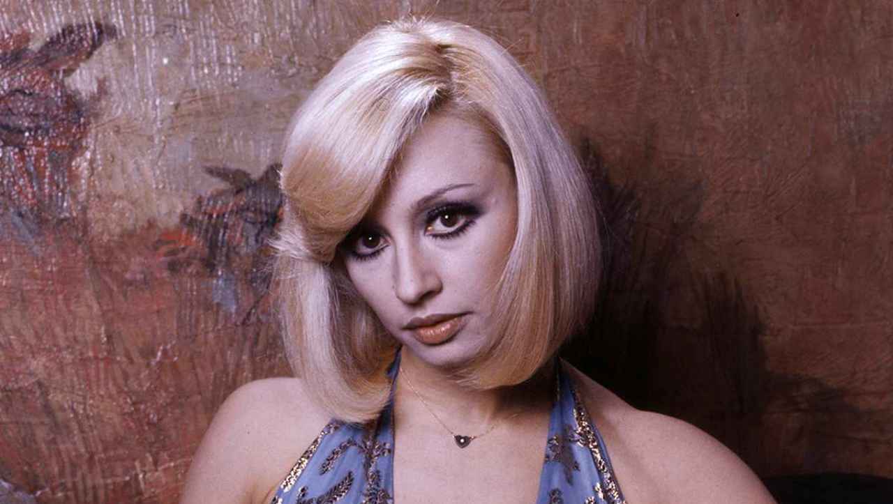 Raffaella Carrà Rumore - www.cilentolive.com