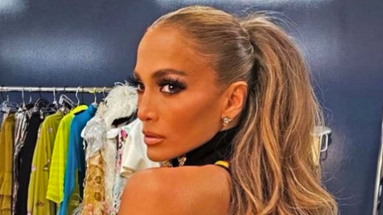 Jennifer Lopez cancella tutte le foto da Instagram - www.cilentolive.com