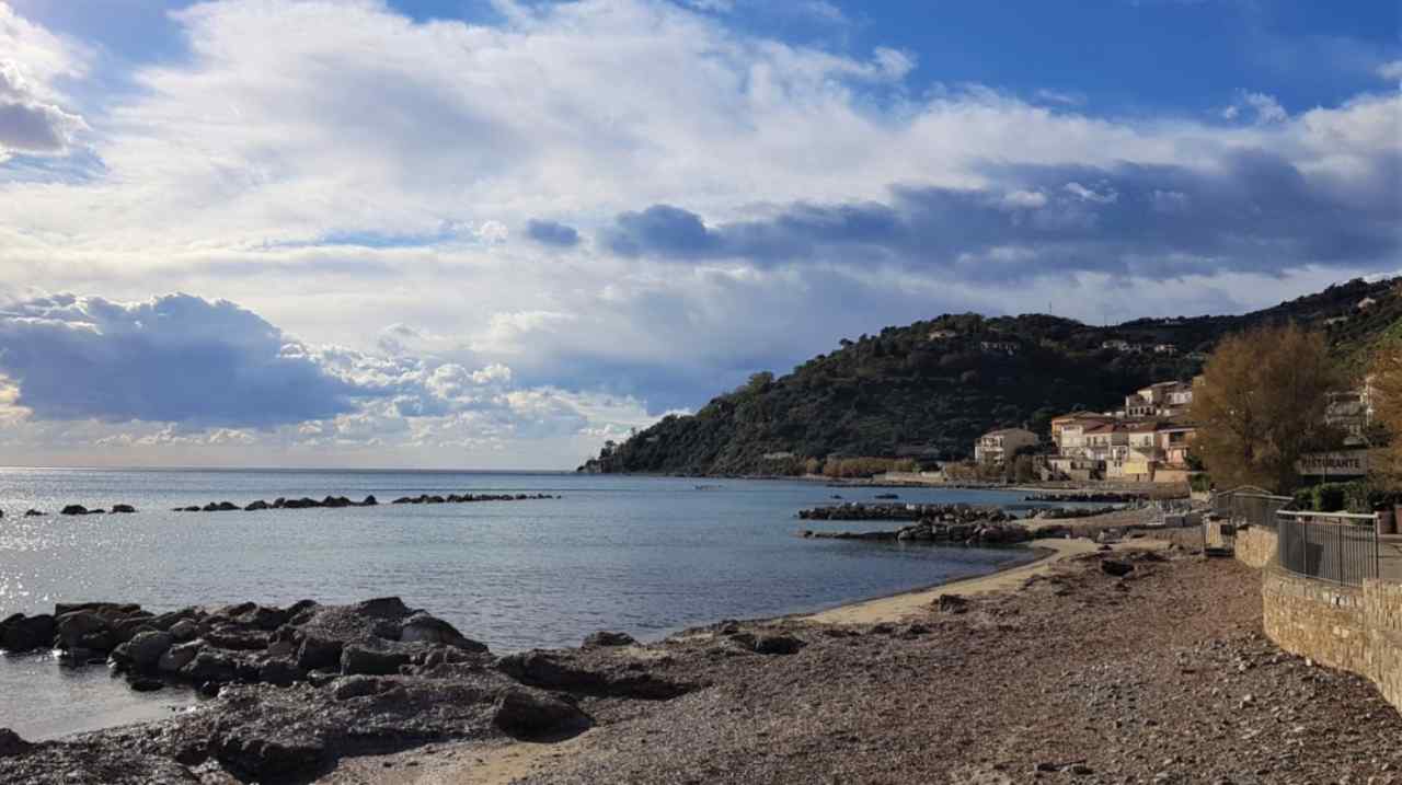 Pioppi, spiaggia - www.cilentolive.com