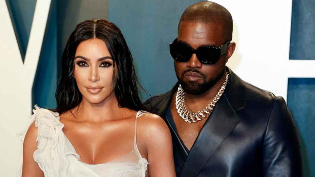 Kanye West e Kim Kardashian - www.cilentolive.com