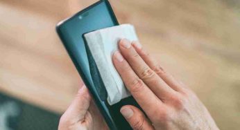 Display di smartphone e tablet, come pulirli perfettamente senza lasciare graffi