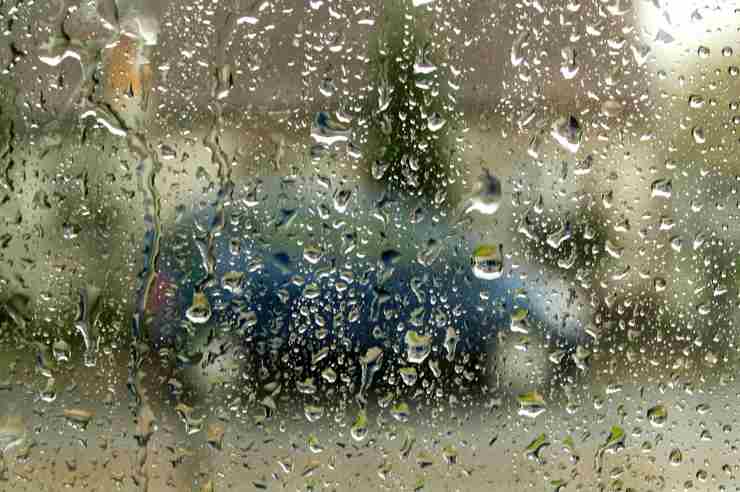 Venerdì di pioggia nel Centro-Sud: allerta meteo
