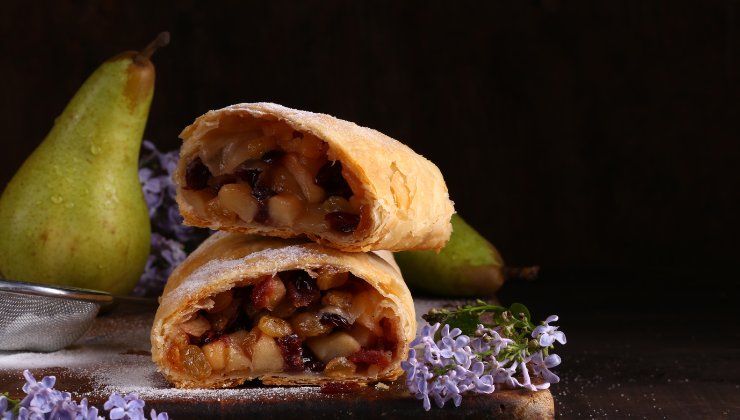 Strudel pere e cioccolato ricetta