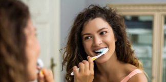 Ecco per quanto tempo ci si deve lavare i denti