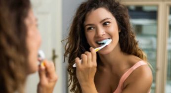 Per quanti minuti bisogna lavarsi i denti? La riposta ti stupirà: sbagliano tutti