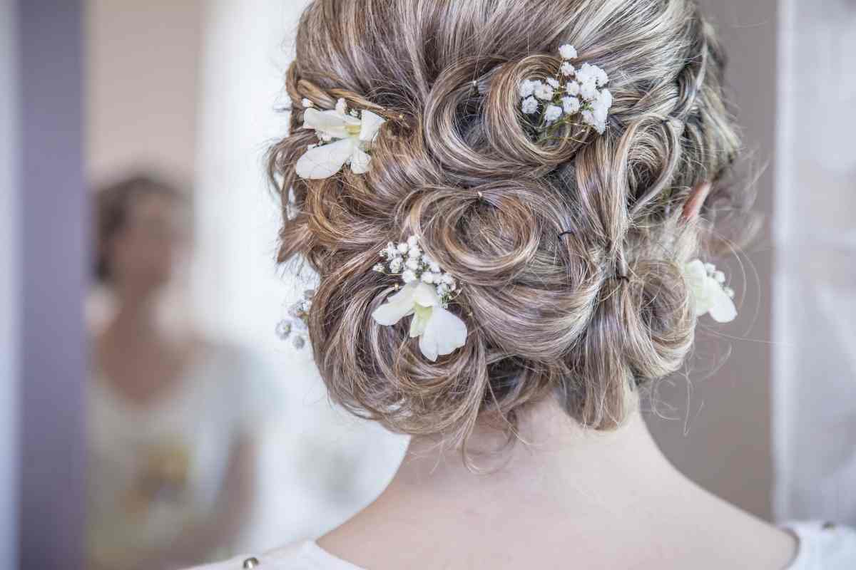 Con la primavera scatta un nuovo trend per le spose: bisogna lavorare sui capelli
