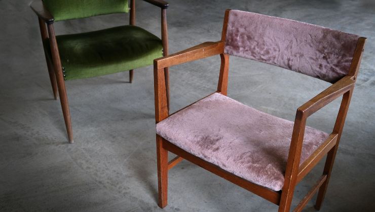 Sia le sedie che i cassetti possono diventare nuovo materiale d'arredo