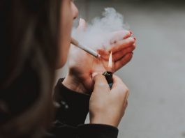 Fumare sigarette, i rischi legati al fumo